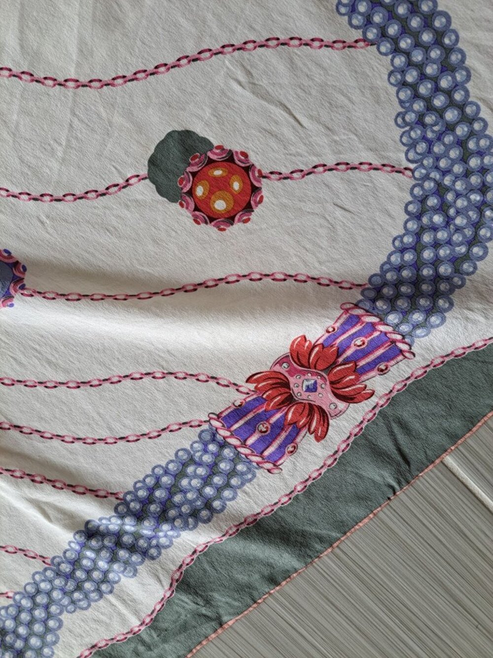 Christian Fischbacher 100% Silk Floral Scarf 33" Square Multicolor Womens - Picture 5 of 8